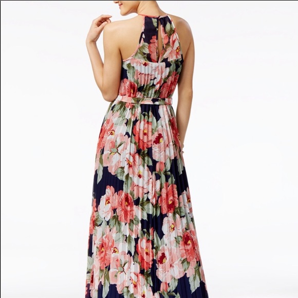 Gorgeous floral pleated maxi in royal blue color - Picture 3 of 3